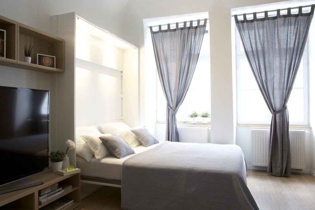 Premium Class * Zagreb